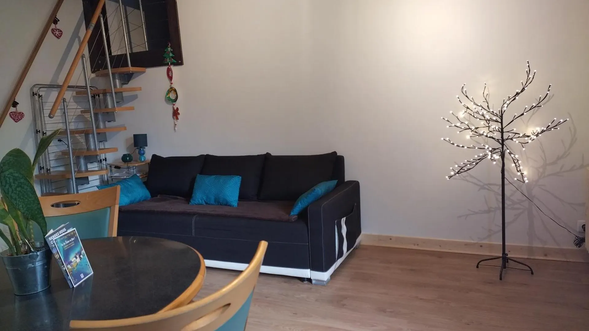 Duplex 2 Personnes, Apartment Aix-les-Bains
